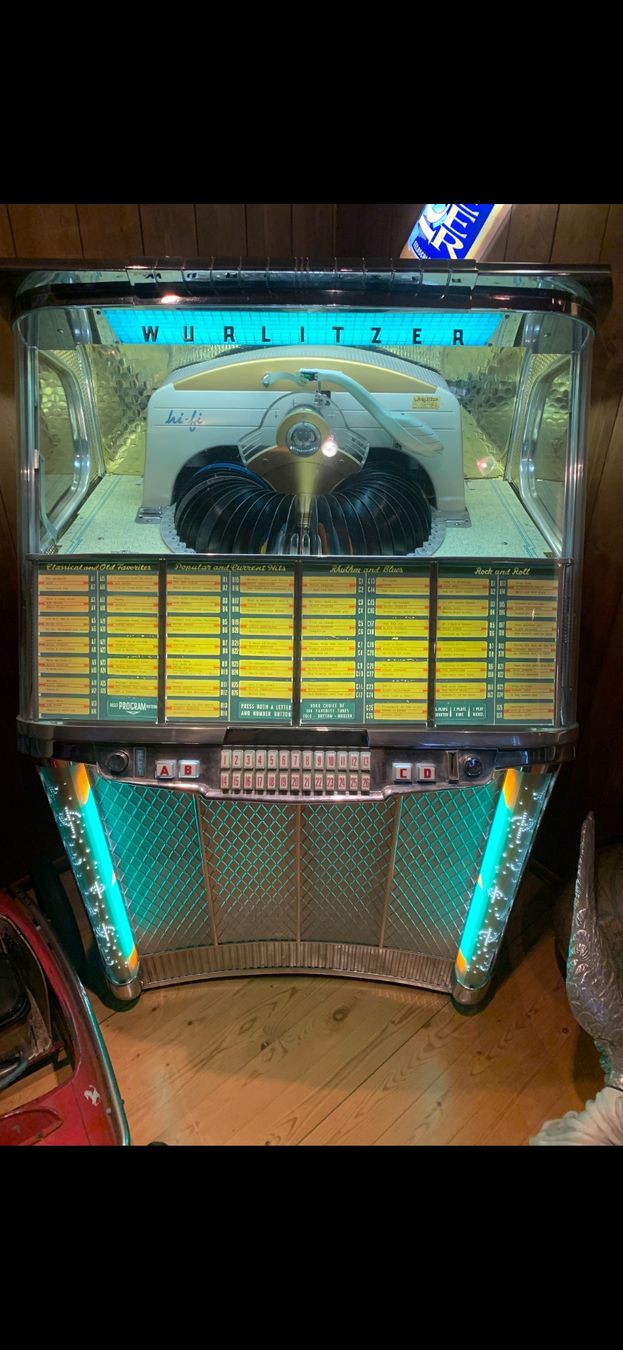Wurlitzer Jukebox: Jukebox Wurlitzer Model 2104 von 1957 – Usato da Basel venduto da Stars12355 2