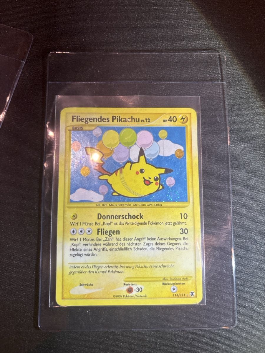 Pokémon Carte collezionabili: Fliegendes Pikachu Karte Holo Swirl  – Usato da Anglikon venduto da raf_7sml