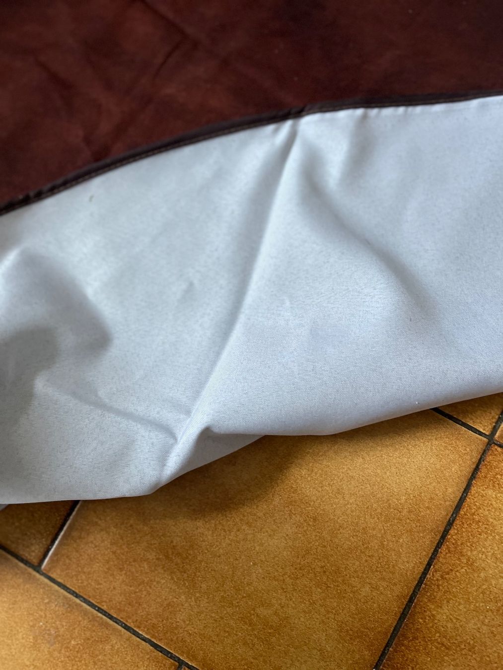 Tessuti: Nappe ronde brune maman – Usato da Veyrier venduto da kimedovapa 1