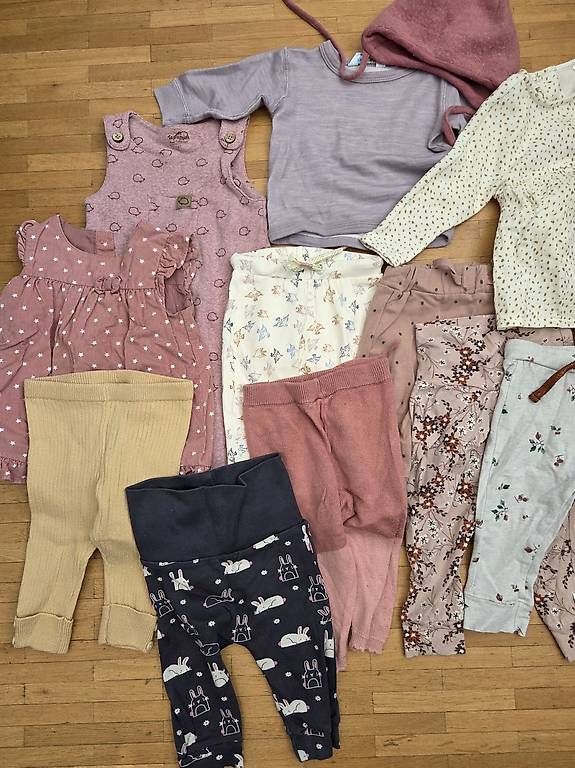 Lotti & Set di vestiti: Babysachen Mädchen Grösse 62/68 – Usato da Liestal venduto da Mimifee13 3