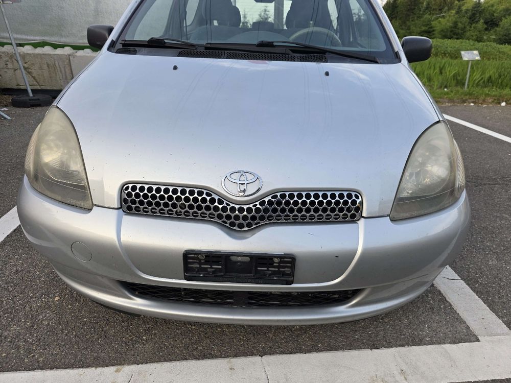Toyota Automobili: Toyota Yaris 1.3 – Usato da Zürich venduto da F.lg1