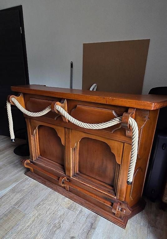 Allestimento di negozi e stand fieristici: Comptoir de bar – Usato da Corcelles NE venduto da GPA1965 1