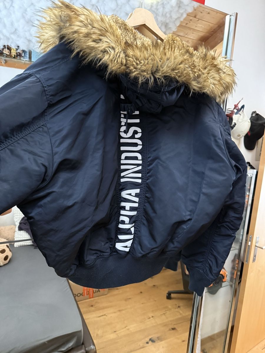Alpha Industries Jacken: Alpha Jacke Dunkelblau – Gebraucht aus Domat/Ems von kik_8btw 1