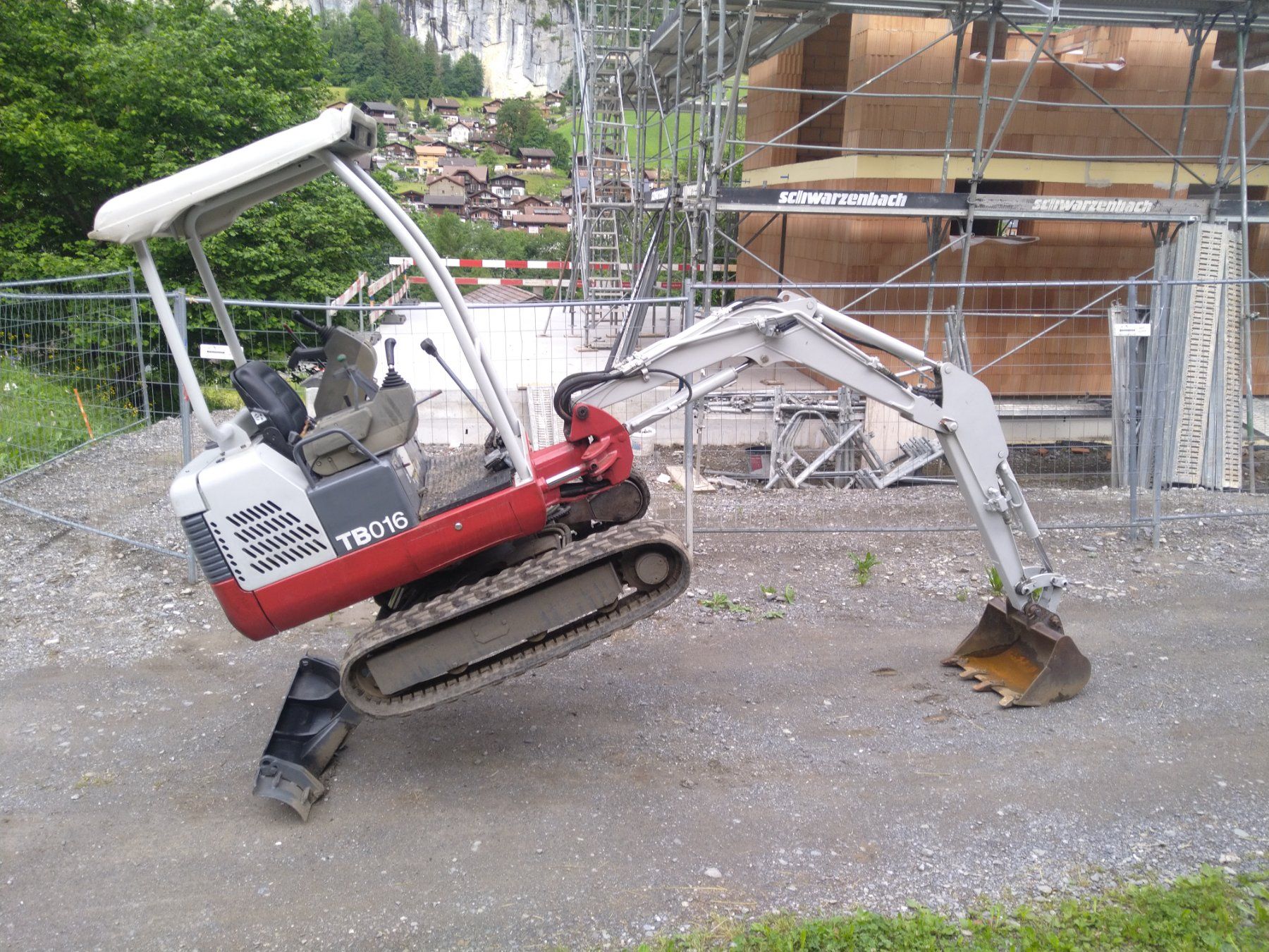 Takeuchi Escavatori: Takeuchi tb 16 – Usato da Lauterbrunnen venduto da stasim95 3