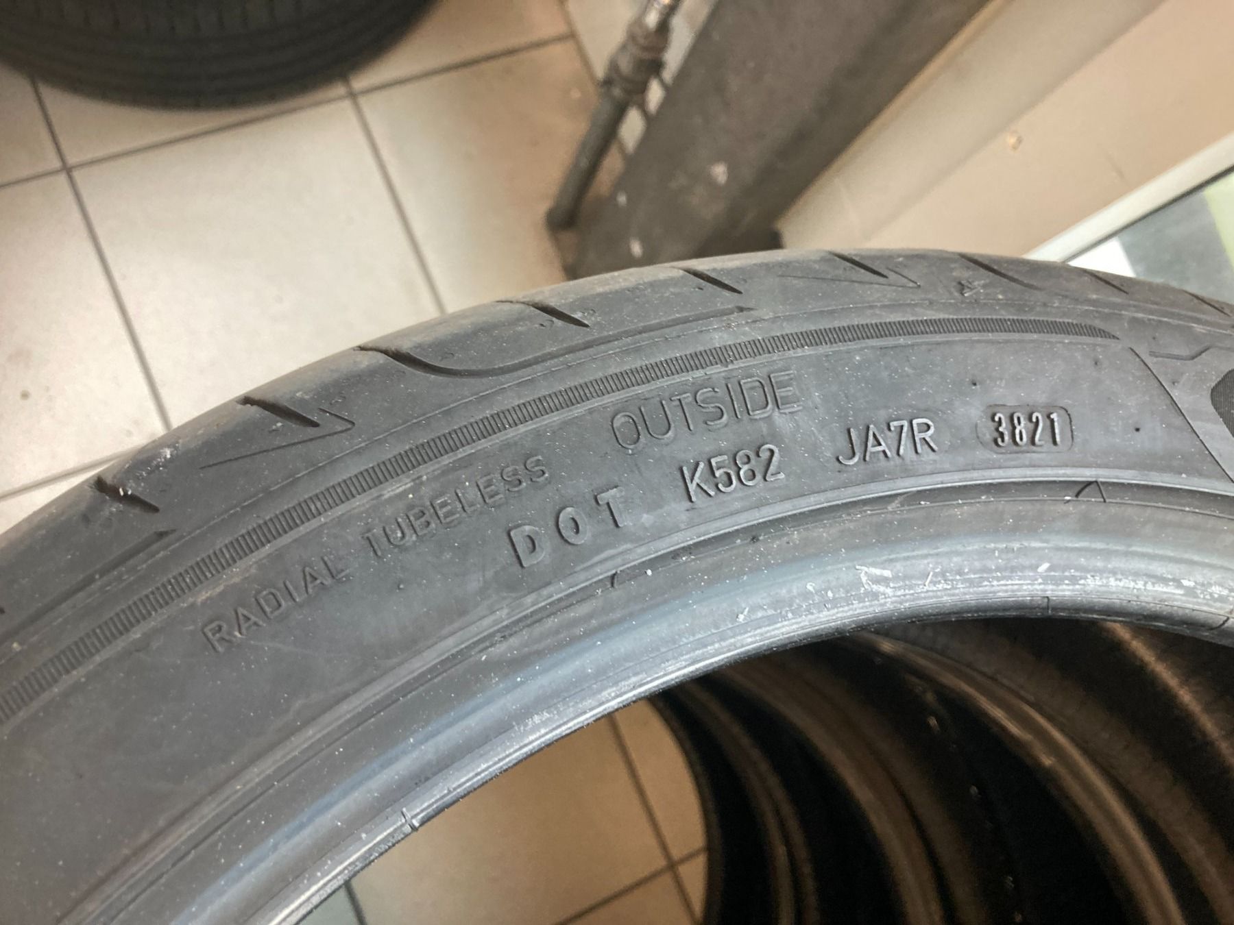 Goodyear Pneus & Kompletträder: 225/45R19 Sommerpneus Good Year – Gebraucht aus Cham von WB2223 3