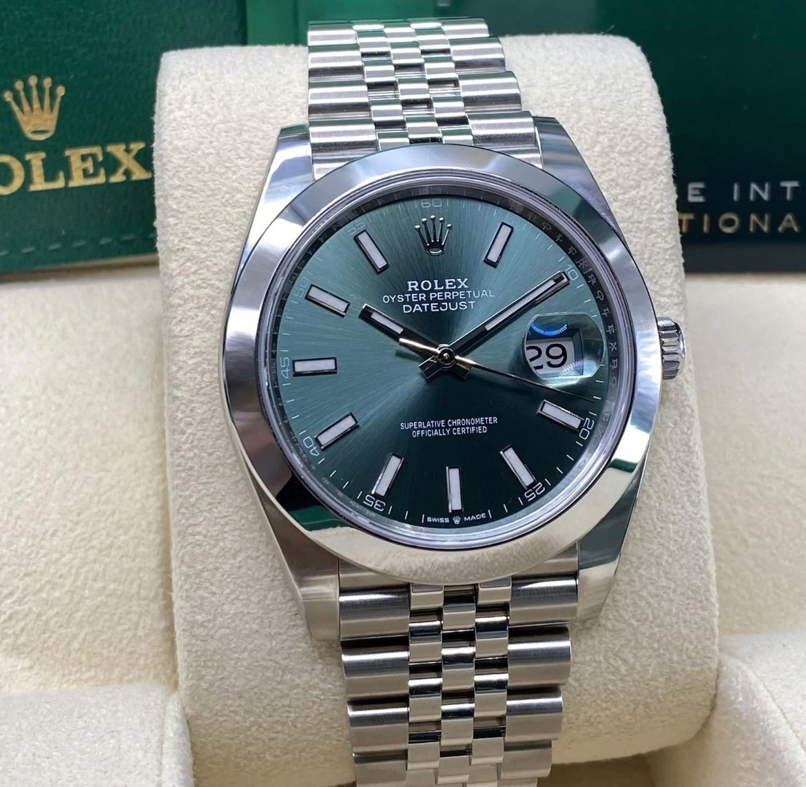 Rolex Uhren: NEW Rolex Datejust 41, mint green, 126300 – Neu und originalverpackt aus Gelterkinden von VALE_G 2