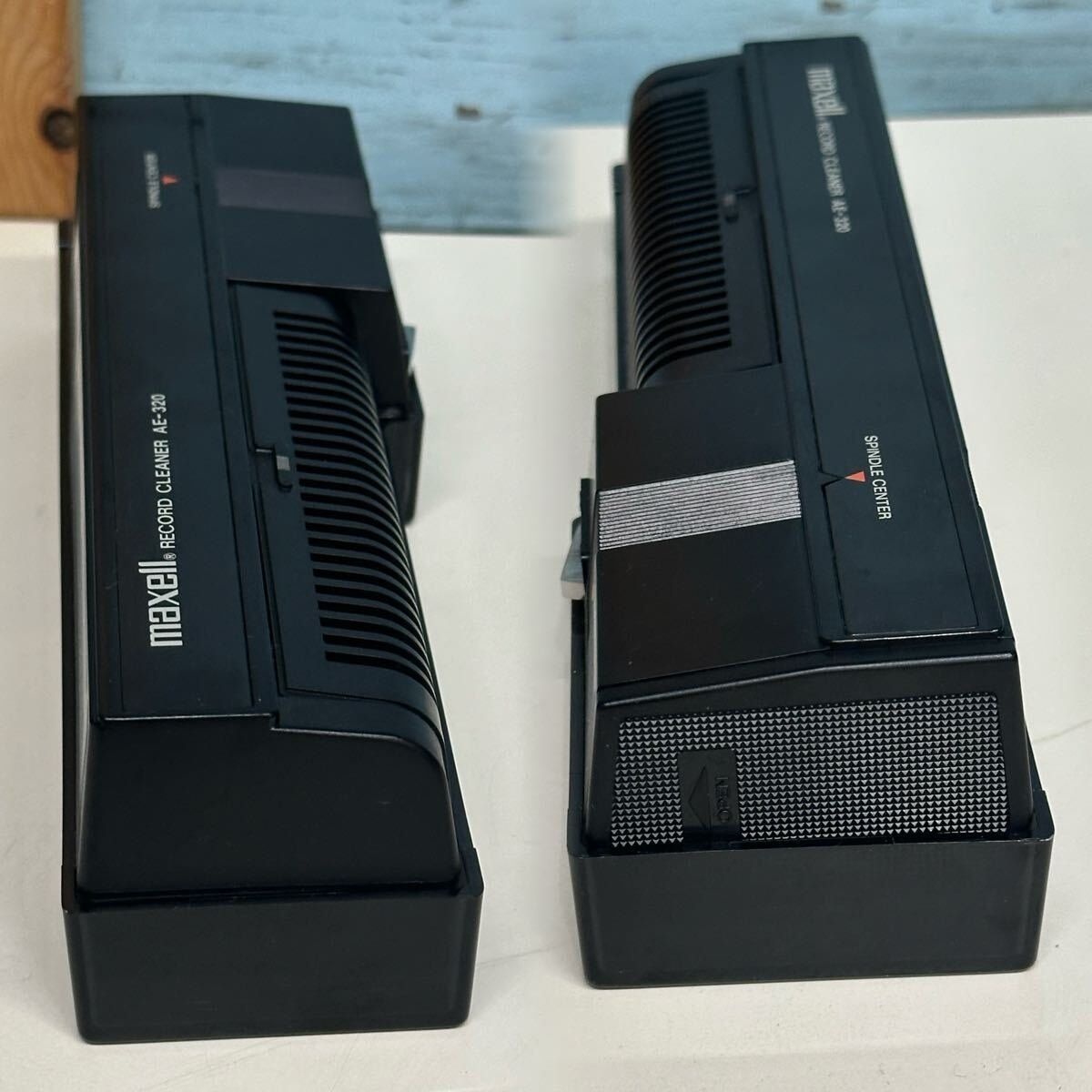Schallplatten: MAXELL AE-320 selbstfahrender Schallplatten Reiniger selten! – Gebraucht aus Weinfelden von s6o7p8h2 5