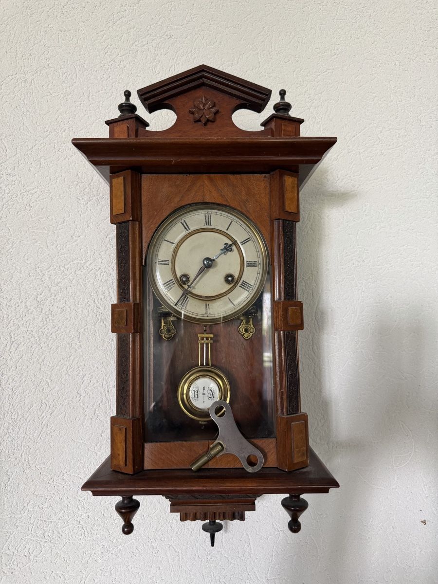 Stand- & Wanduhren: Antike Wanduhr – Gebraucht aus Aarau von Maeschi4