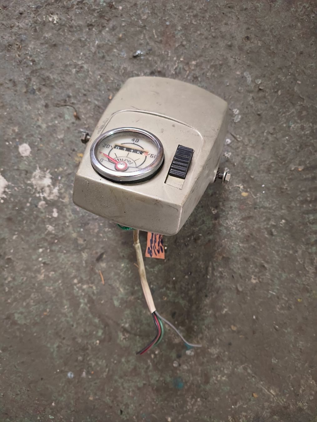 Piaggio Fari: Uralter Piaggo Lampe mit Horn – Usato da Fulenbach venduto da Elektronik 2