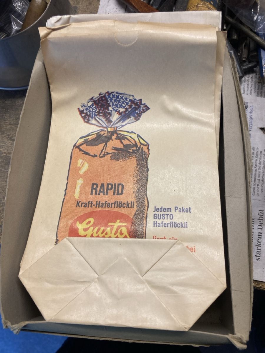 Füllmaterial: Papiersäcke – Gebraucht aus Schwanden GL von bait04