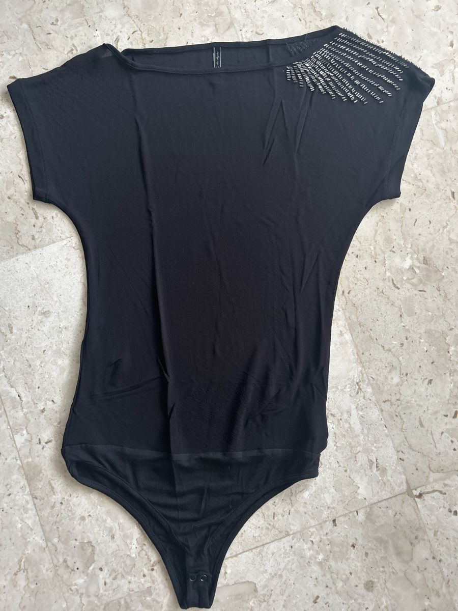 Guess T-shirt: Body GUESS taglia S – Nuovo (secondo la descrizione) da Locarno venduto da Matic04 3