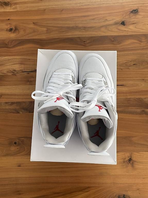 Scarpe da uomo: Air Jordan 4 Retro White Oreo – Usato da Olten venduto da Mignano_Ghilardelli 2