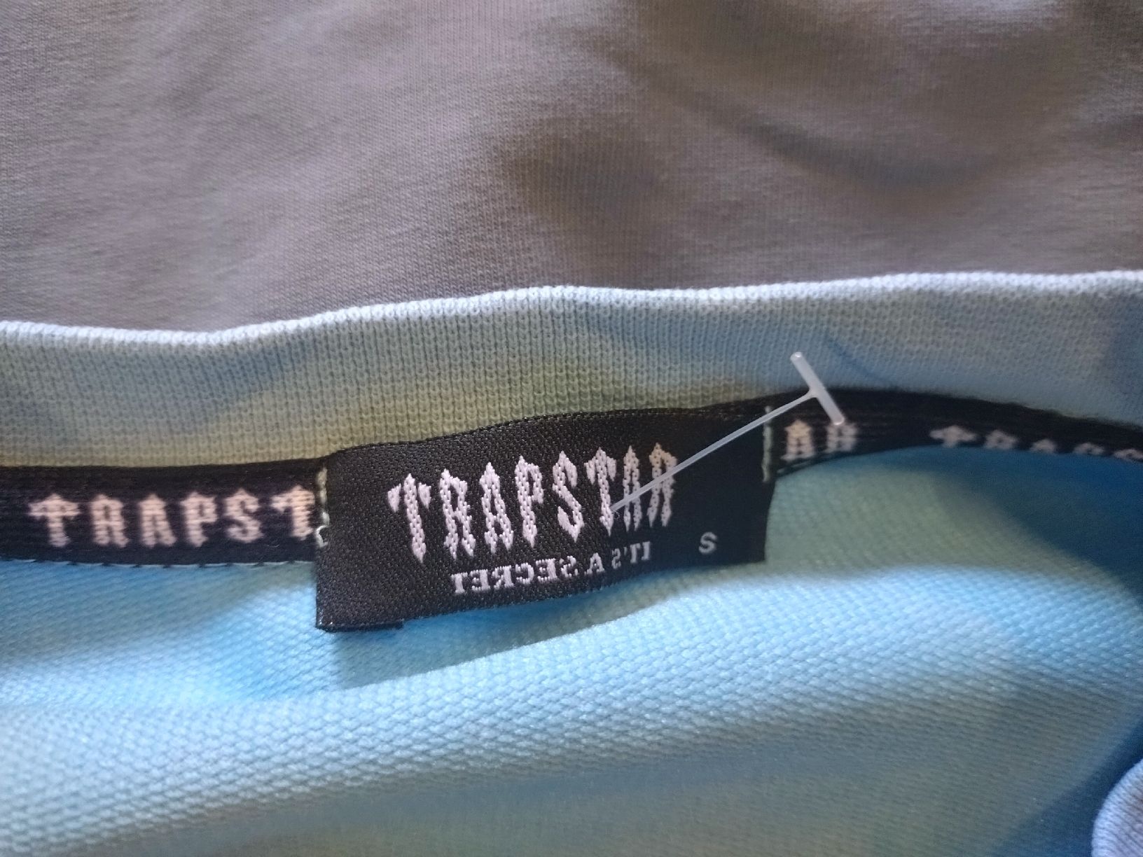 Trapstar Maglioni & Felpe: 2x Crewneck Trapstar S TBE  – Usato da Farvagny-le-Grand venduto da LaCaverne 3