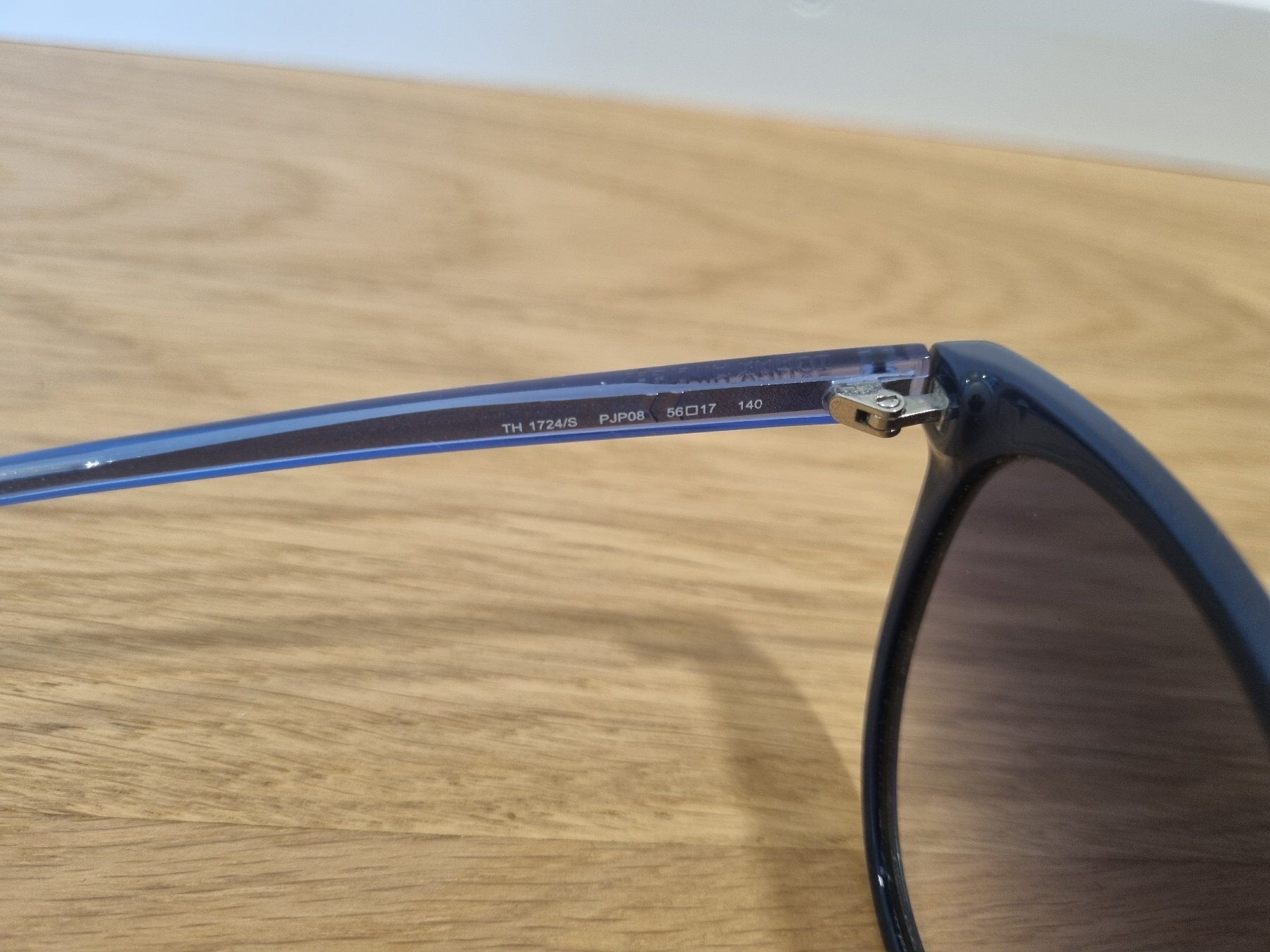 Tommy Hilfiger Occhiali & Lenti: Tommy Hilfiger Sonnenbrille – Usato da Wetzikon ZH venduto da Personalkarte 3