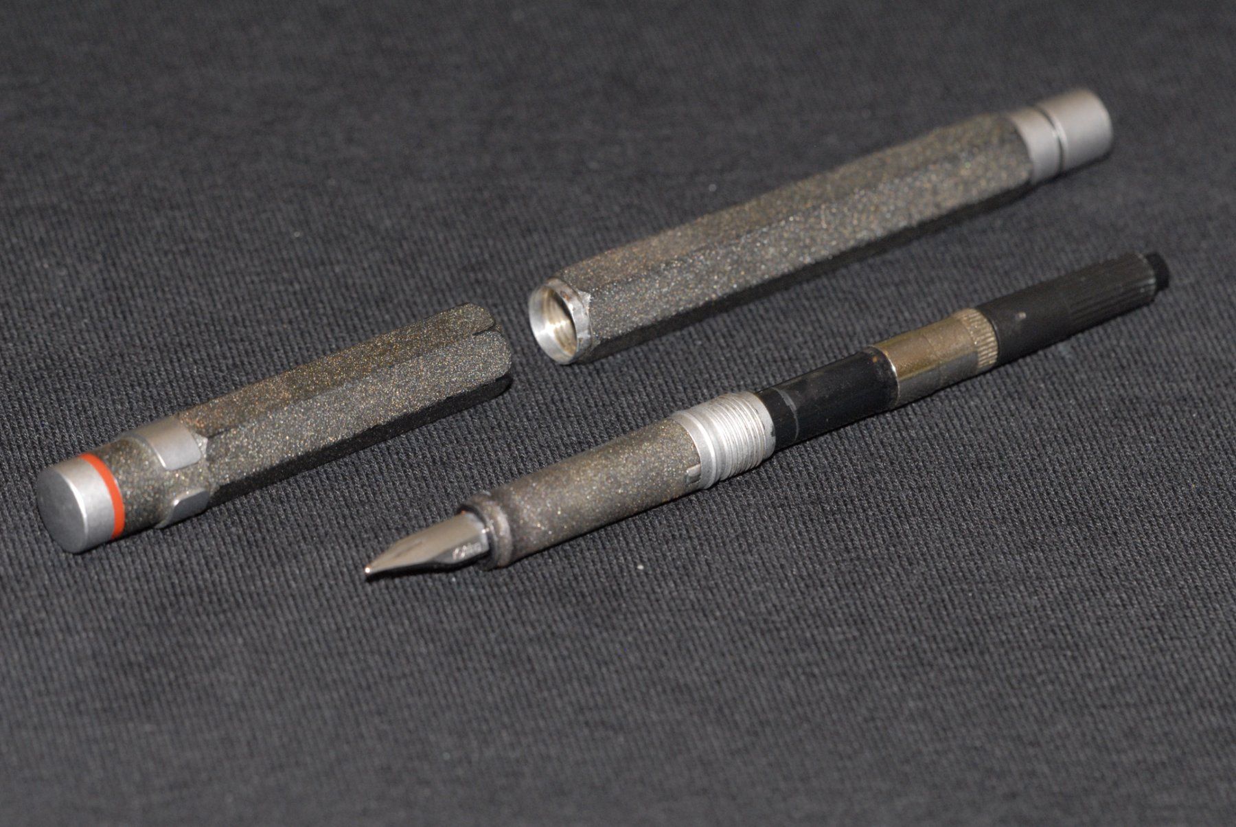 Rotring Newton 600 LAVA Füllfederhalter, LAVA, M, 90er Jahre (Gebraucht ...