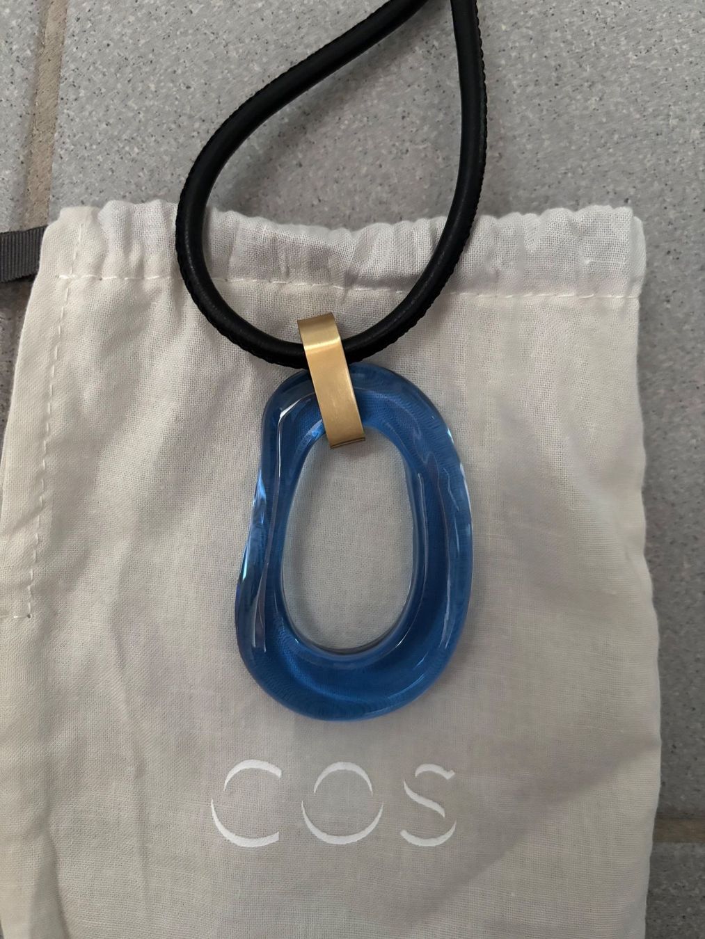 Cos Catenine: schlichte Halskette COS – Nuovo (secondo la descrizione) da Wangen ZH venduto da Mahmood11 1