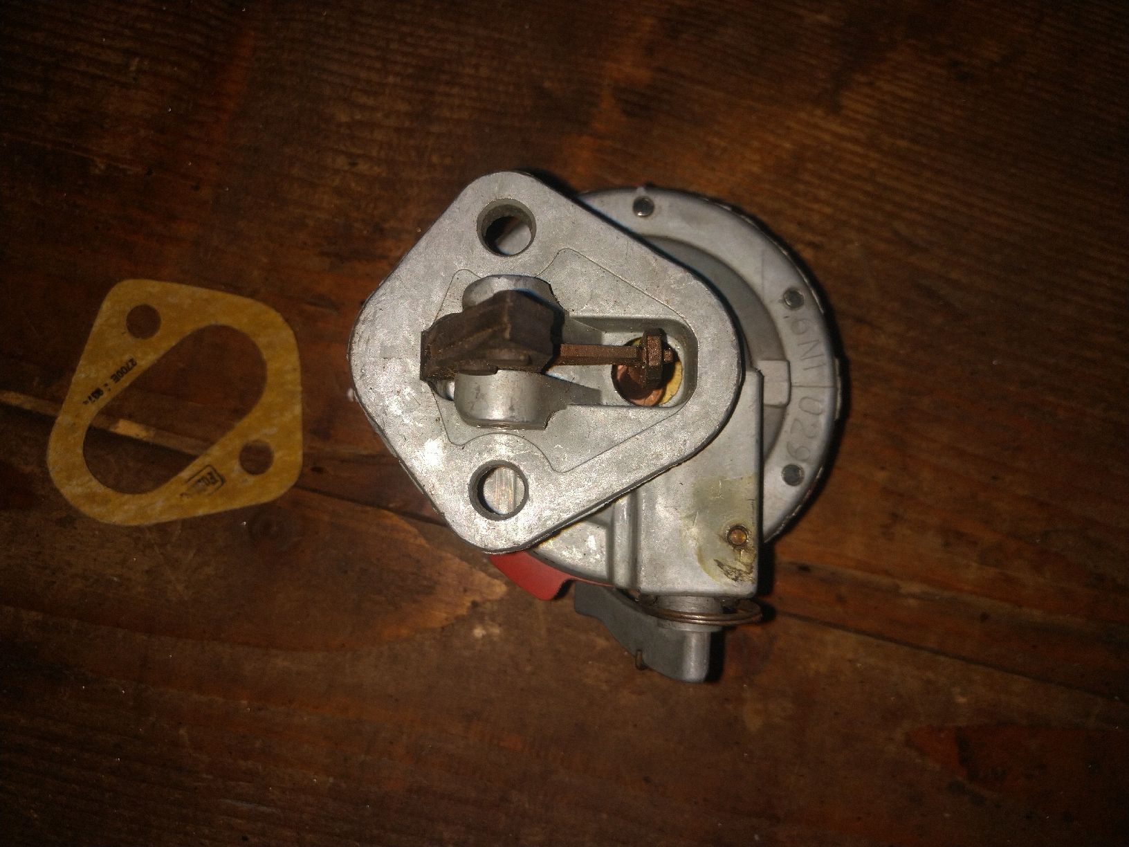 Motori: Oldtimer Kraftstoff Pumpe Ford 2000 3000  Bührer – Nuovo (secondo la descrizione) da Trub venduto da Eneah 2
