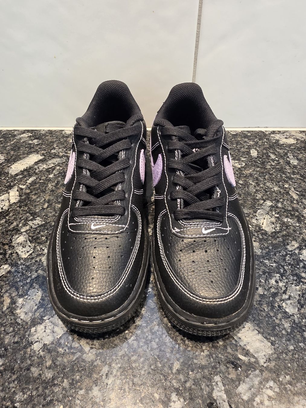 Nike Schuhe für Mädchen: Nike Air Force 1 Gr. 35.5 – Gebraucht aus Rothrist von sabrini88 1