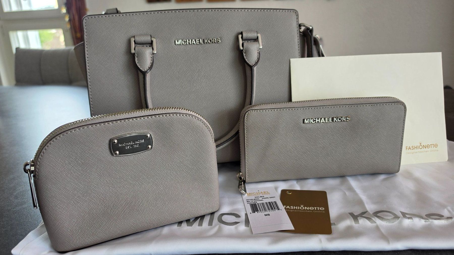 Michael Kors Borse da donna: Michael Kors Selma grau/silber – Usato da konolfingen venduto da Azzaro