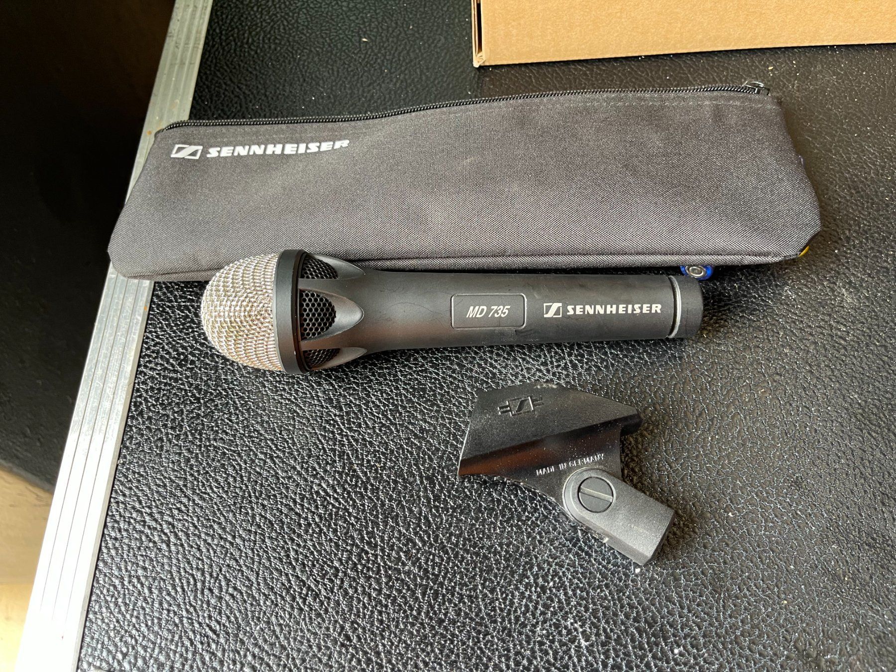 Sennheiser Microfoni: Sennheiser MD 735 Dynamisches Mikrofon Cardoide – Usato da Schaffhausen venduto da mariovit