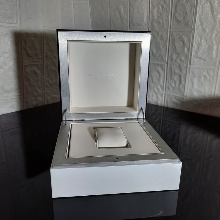 Maurice Lacroix Orologi: Hochwertige Maurice Lacroix Uhrenbox – Usato da Unterägeri venduto da Altgoldschmuck 1