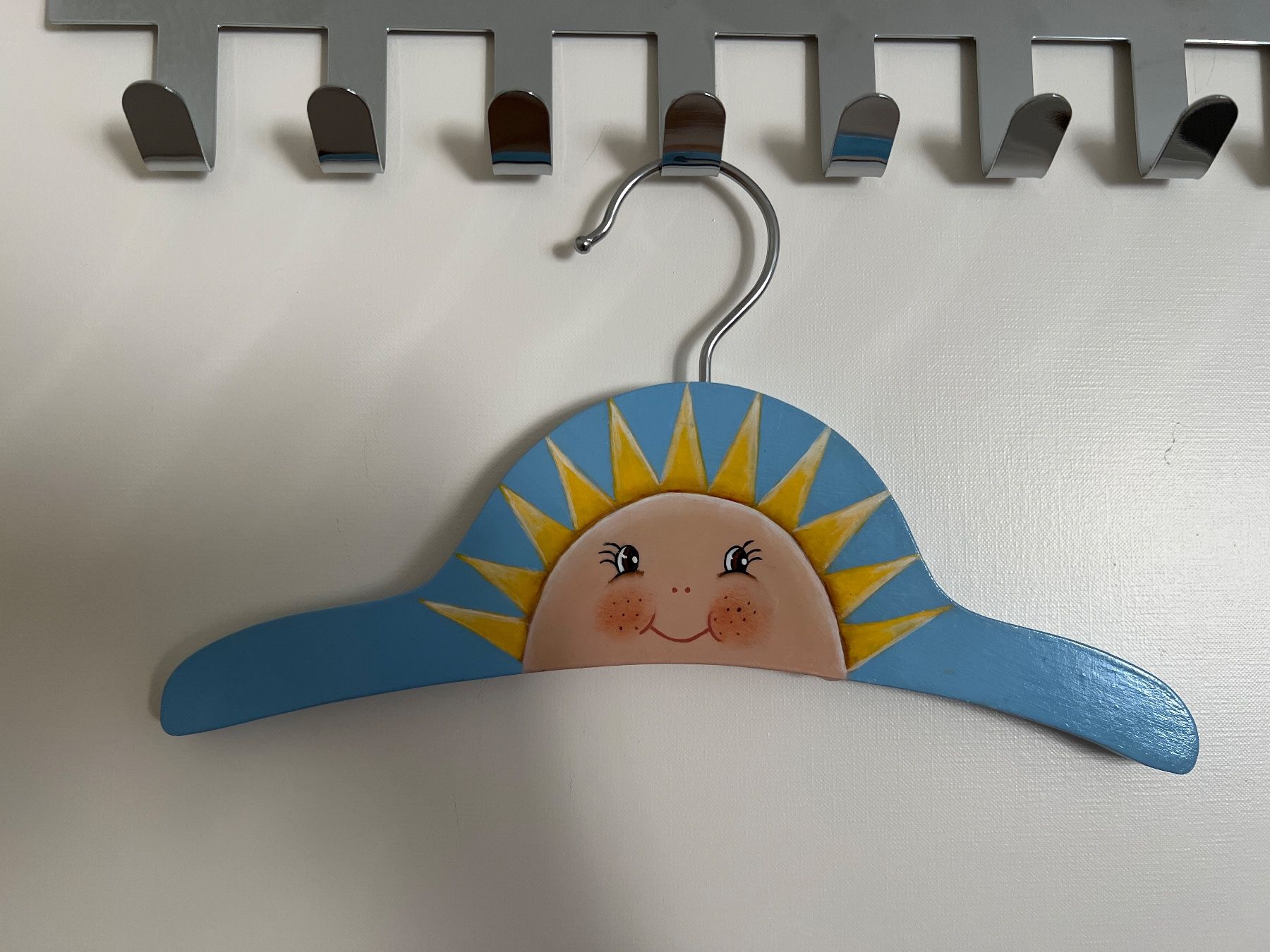 Kleiderbügel: Baby Kleiderbügel – Gebraucht aus Horgen von linuxrp