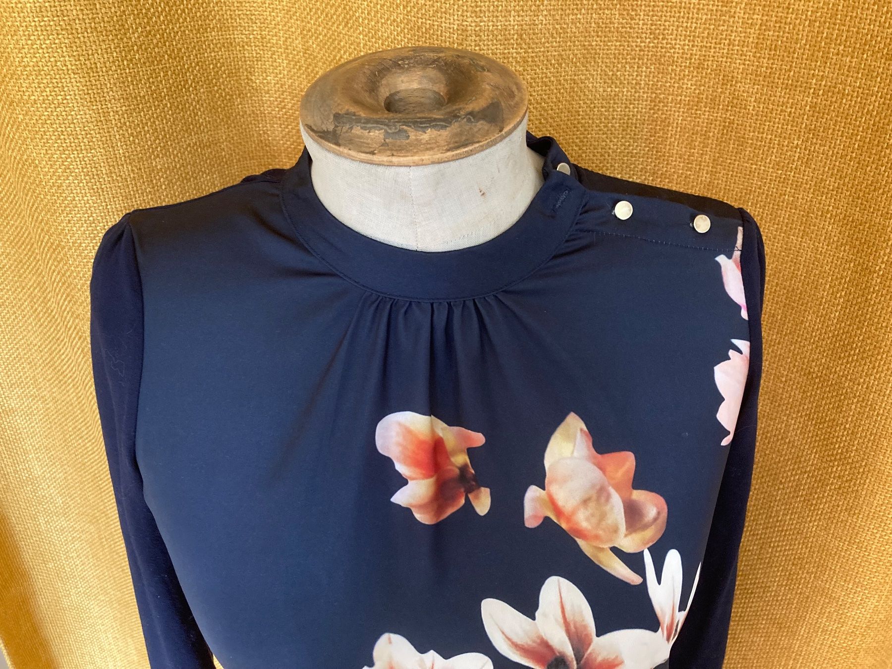 Orsay Top: Top élégant viscose et satin – Usato da Ardon venduto da hel_2sxp 3