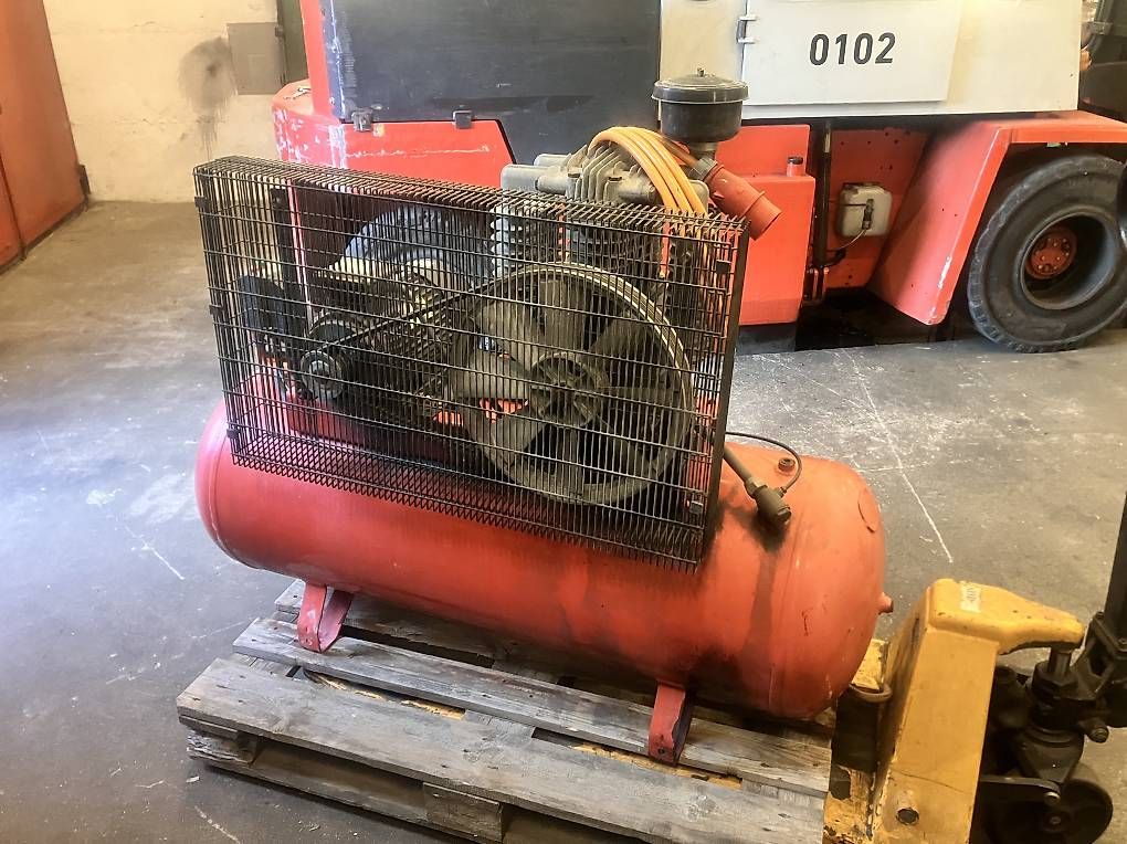 Amex Compressori: Druckluftkompressor Amex – Usato da Schwanden im Emmental venduto da Turbonetics 1