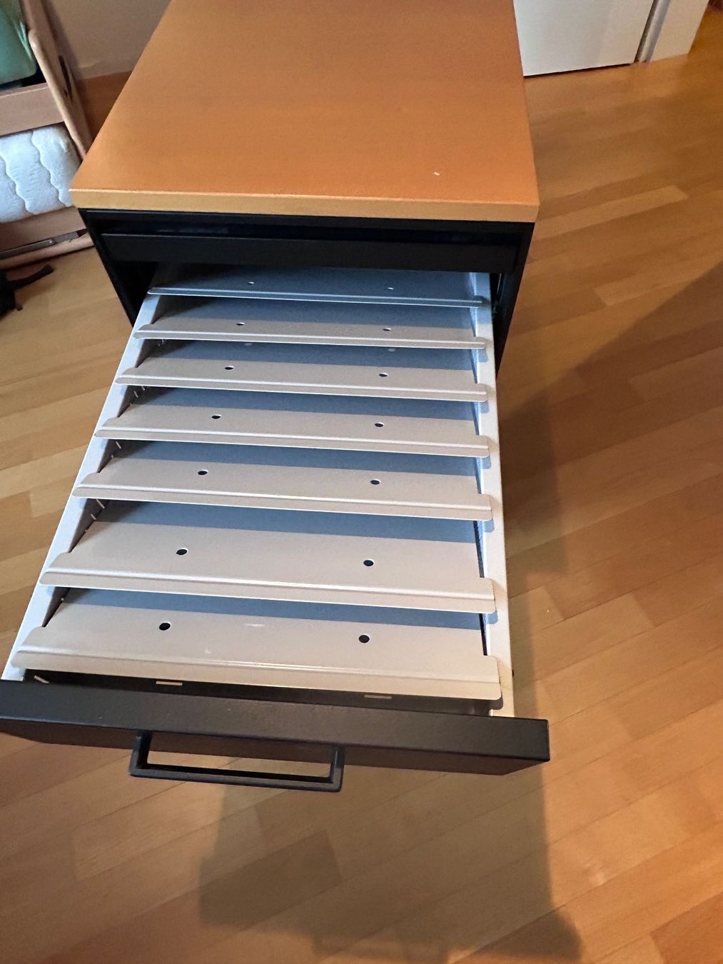 Lista Armadi: Büromöbel – Usato da Baden venduto da werosa12 2