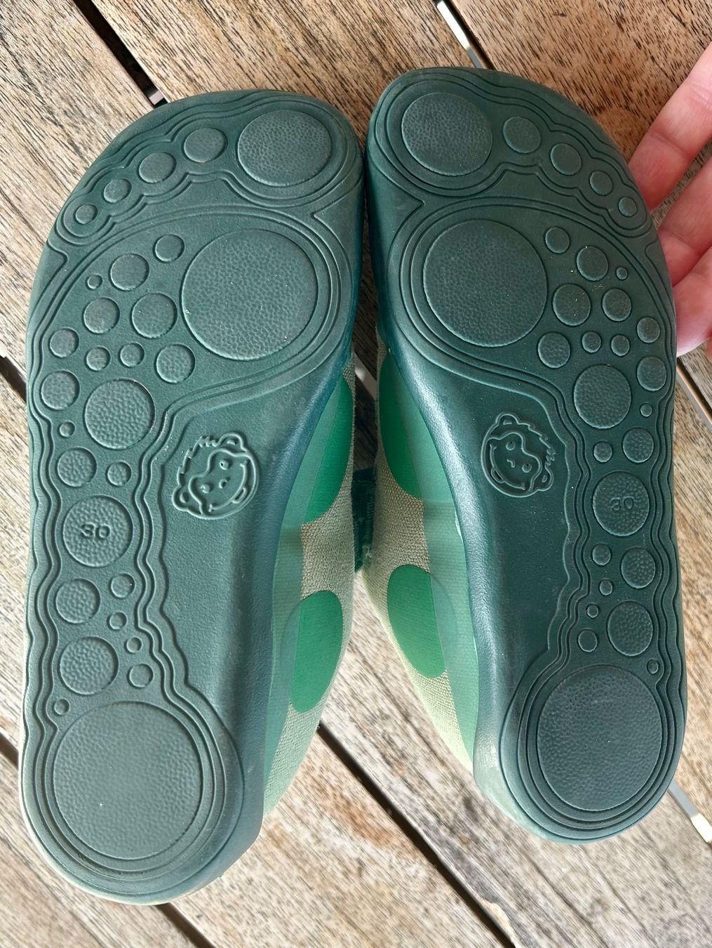 Affenzahn Schuhe für Jungen: Affenzahn Barfussschuh Lucky "Frosch", Grösse 30 – Gebraucht aus Riedholz von Abendsonne 2