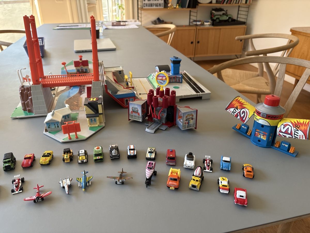 Micro Machines Giocattoli: MicroMachines Spielkoffer mit Zubehör – Usato da Zürich venduto da ckopetz 1