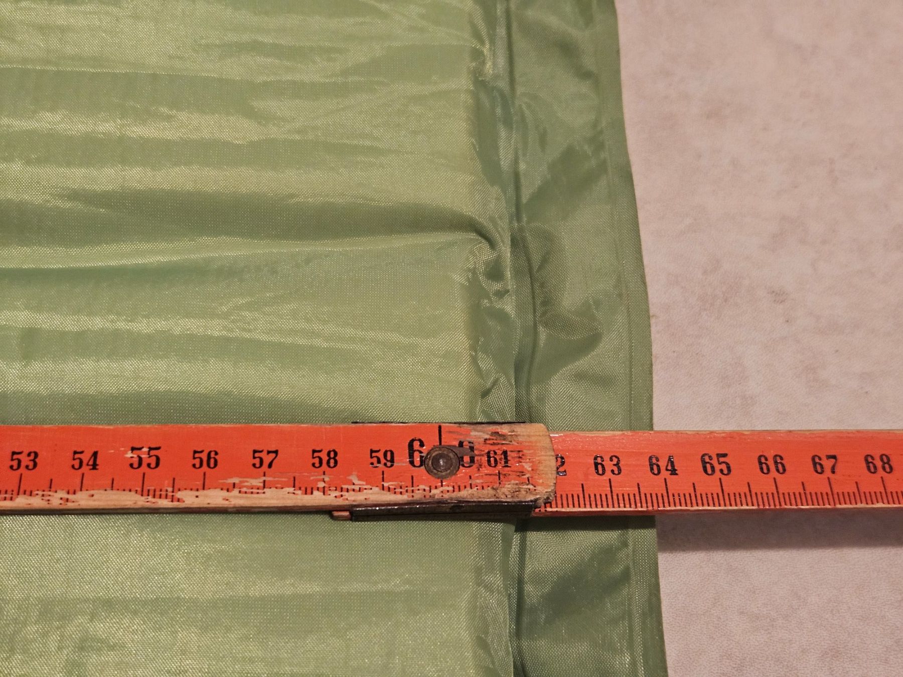 Materassi: Campingmatte / Camping-Matratze selbstaufblasend ca.4cm dick – Usato da Gundetswil venduto da Maegez 1
