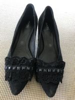 Schwarze Pumps