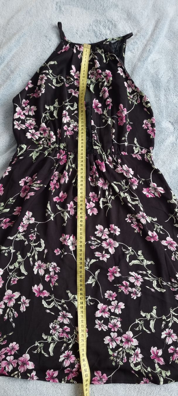 H&M Vestiti: Blumenkleid H&M, Gr. 38 – Usato da St Gallen venduto da vir_5kgt 4