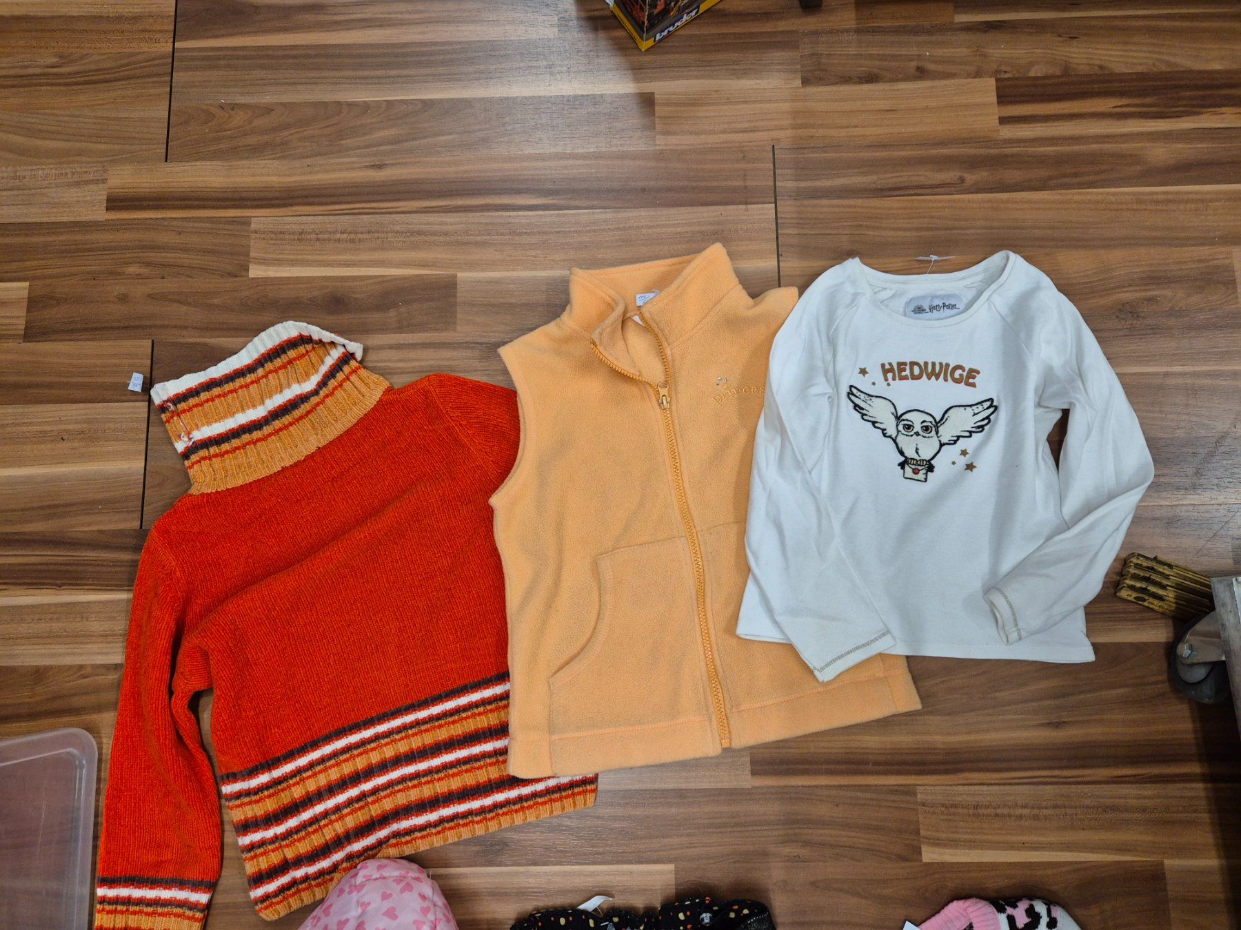 Lotti & Set di vestiti: 1 9 tgl Kleiderset Grösse 116 B5 – Usato da Schwarzenburg venduto da Flamingo07 3