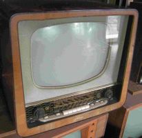 Antikes Schwarz - Weiss - Fernsehgerät Metz 913 für Sammler