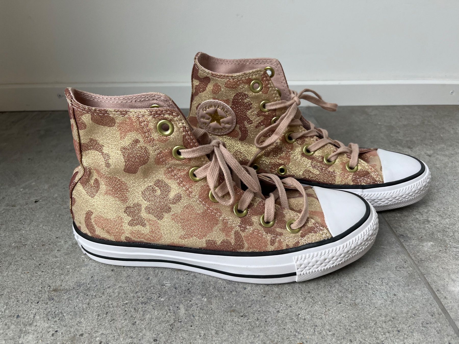 Converse Scarpe da donna: NEU Ungetragene Converse Gr. 36.5 US4 – Nuovo (secondo la descrizione) da Ebmatingen venduto da Londoner18 1