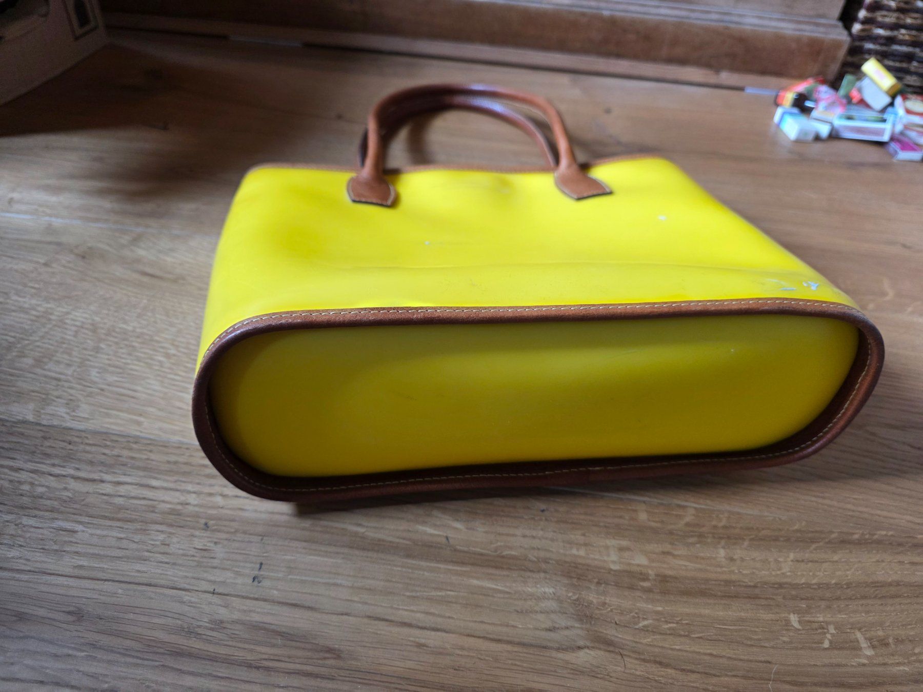 Borse da donna: Kunststoff Hand Tasche - Handtasche gelb – Usato da Walterswil BE venduto da Lonitti 1