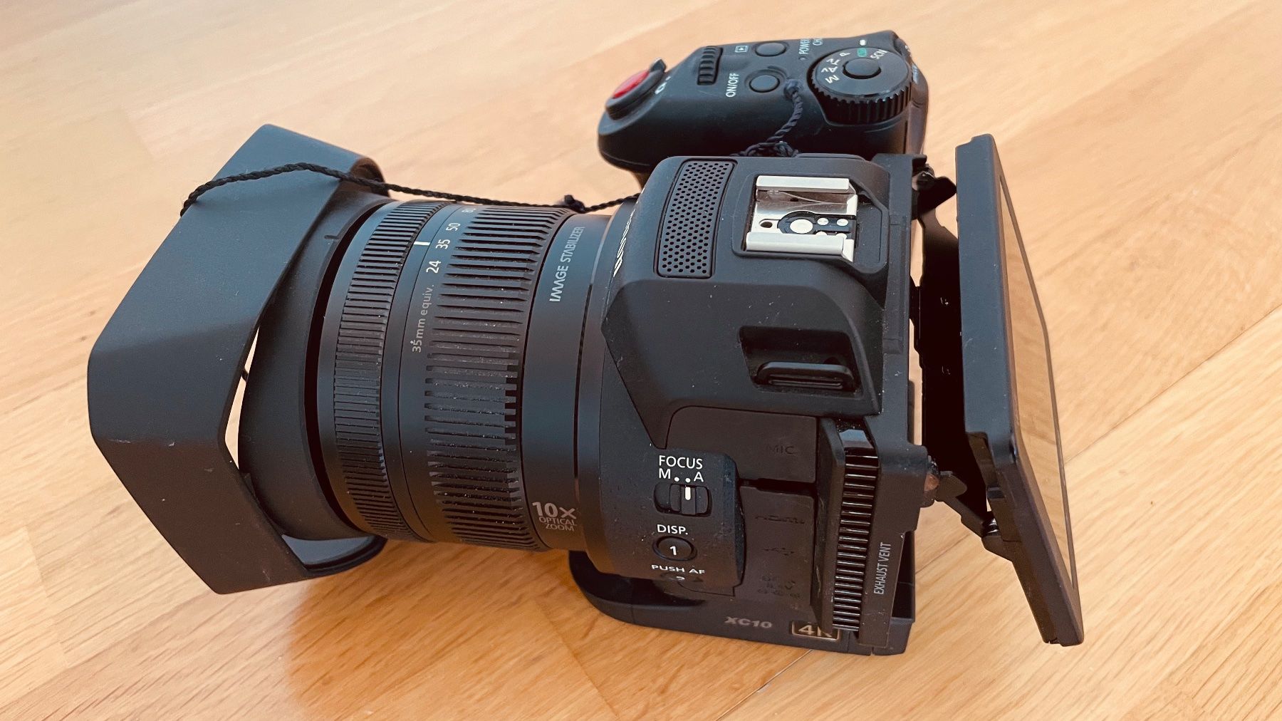 Canon Camcorder: Canon 4K Camcorder XC10 – Gebraucht aus Rüfenacht BE von scju2 4