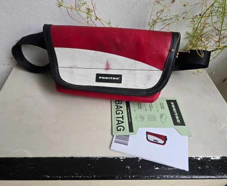 Freitag F40 Jamie Rot-Weiss in Top-Zustand