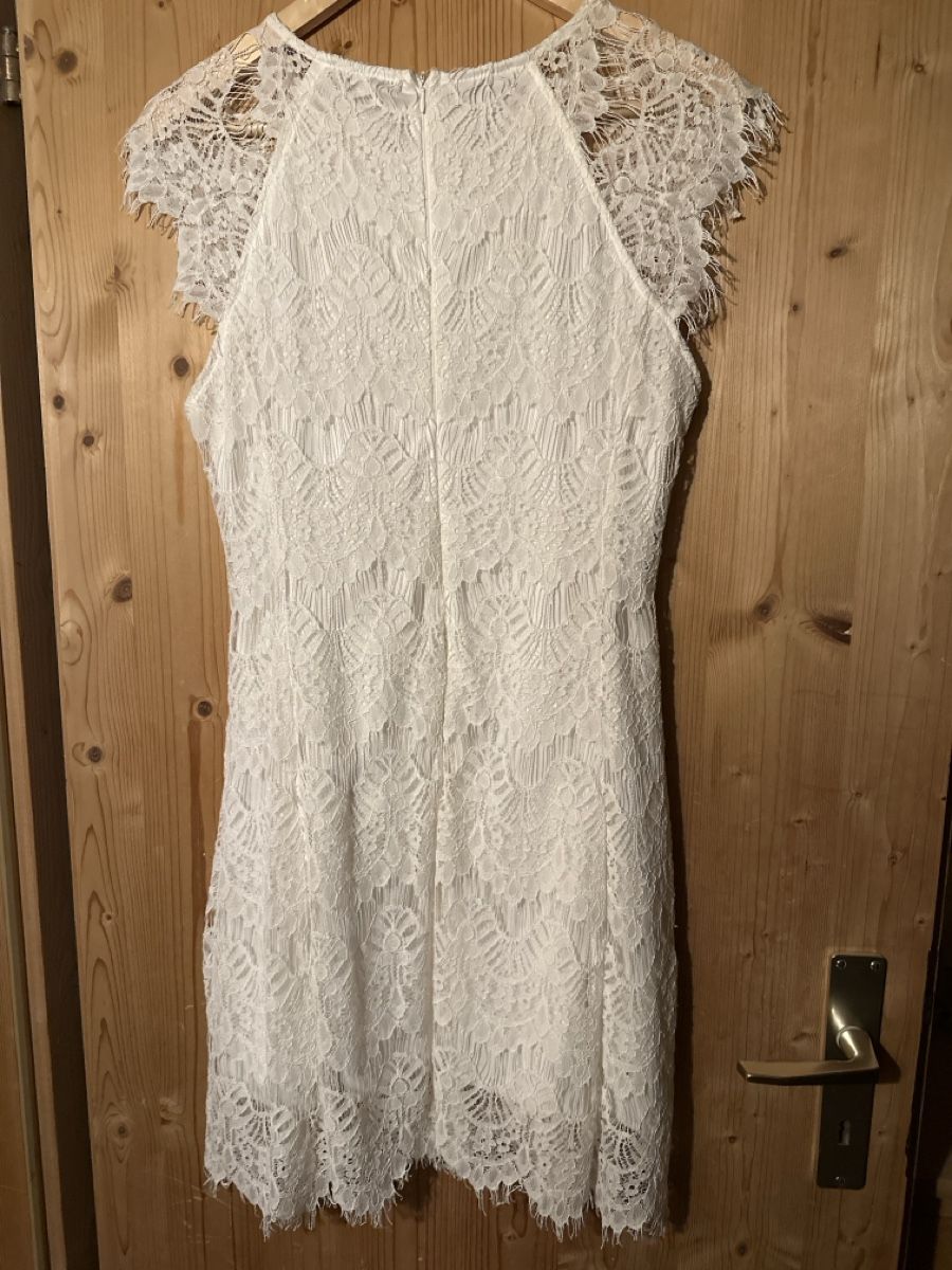 Kleider: Spitzenkleid – Gebraucht aus Donat von troja007 1