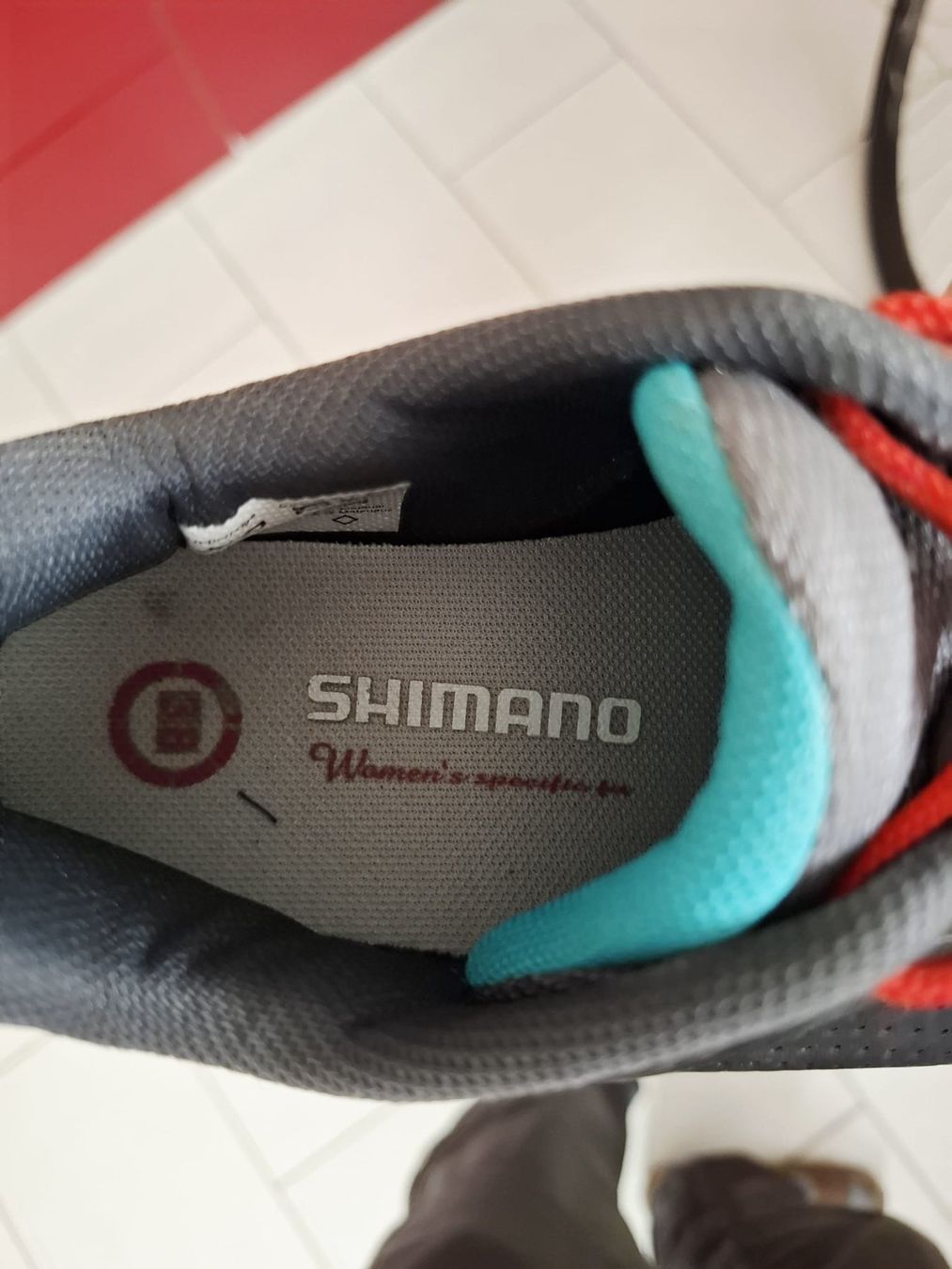 Shimano Scarpe da donna: Bike-Schuhe mit Klick – Usato da Lachen SZ venduto da IRCOROJA 1