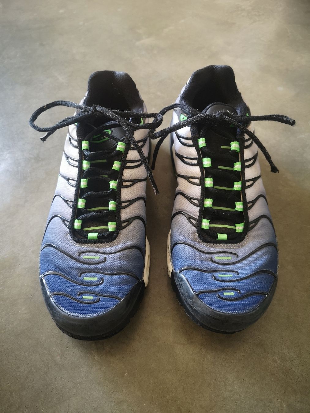 Nike Herrenschuhe: Nike TN Air Gr. 42 (US 8.5) – Gebraucht aus Bachenbülach von magic.fly