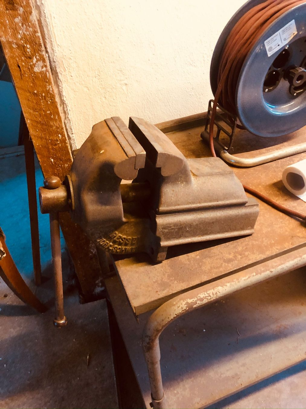 Tous les outils: Gressel Schraubstock – D'occasion à Haslen GL par Willi17