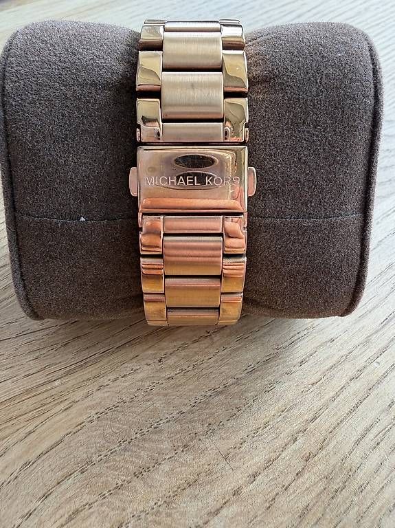 Michael Kors Montres: Michael Kors Damenuhr – D'occasion à Welschenrohr par sin_5fd9 1