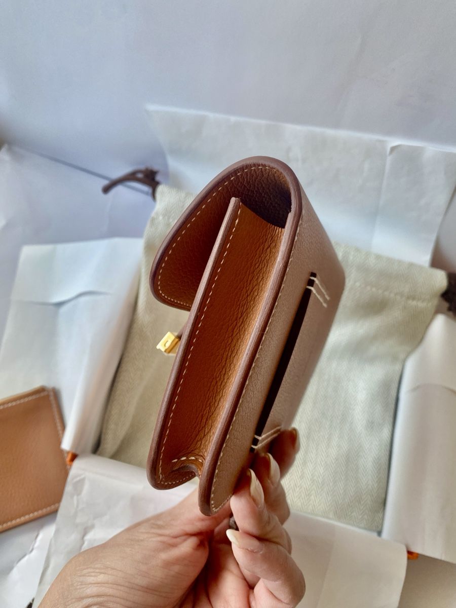 Hermès Portafogli: Hermès Constance Slim Wallet – Nuovo (secondo la descrizione) da Genève venduto da Sally_LuxxyGeneva 6