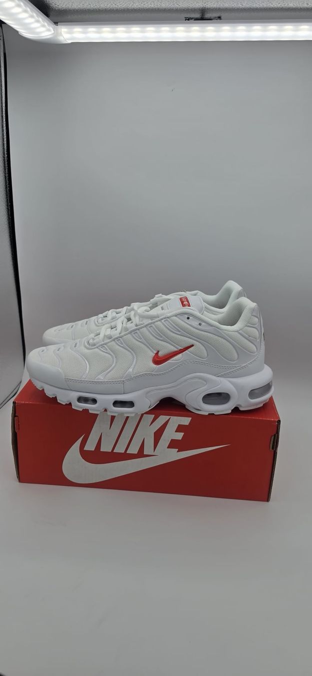 Nike Herrenschuhe: Nike Air Max Plus TN Weiss/Rot Grösse 42  – Neu und originalverpackt aus Nürensdorf von mob_v52r 2