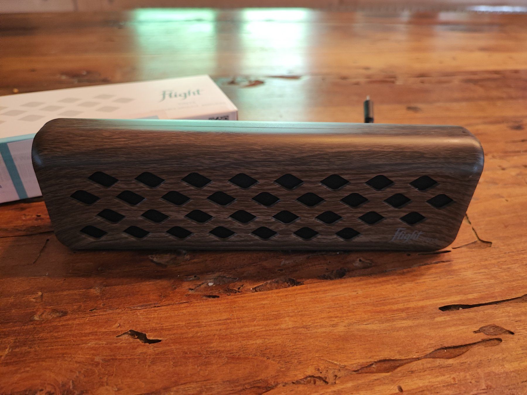 Amplificatori: Ukulele Verstärker Flight Tiny6 Holzoptik – Usato da Beinwil am See venduto da limaalpha1986 1