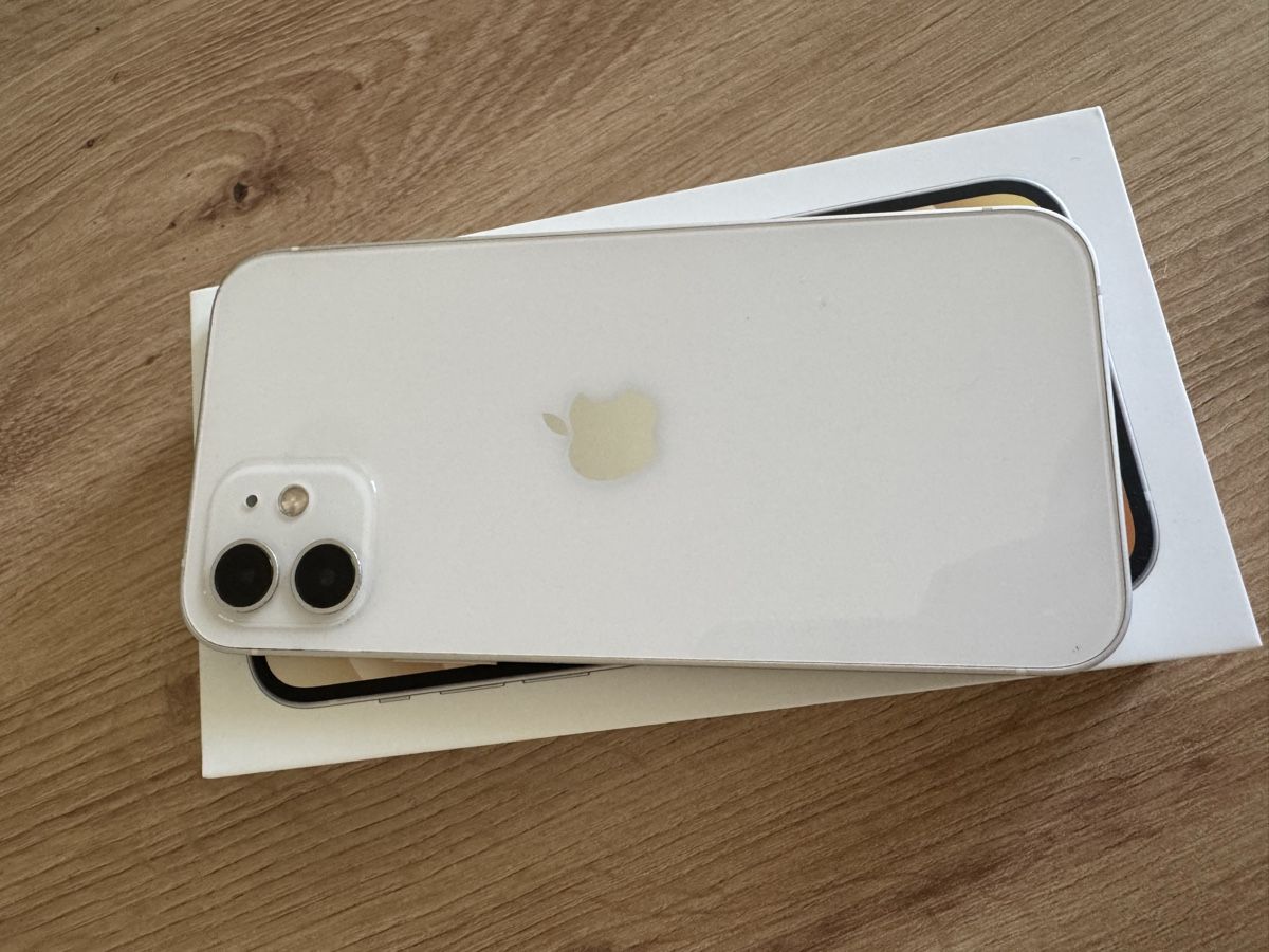 Apple Telefoni cellulari / Smartphones: iPhone 12 128 GB  – Usato da Riedern venduto da adr_f79x 1
