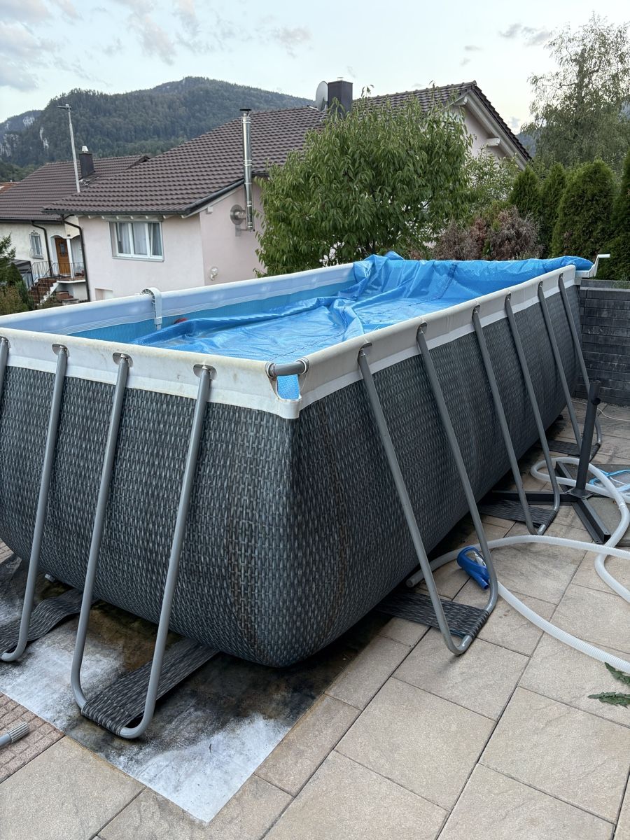 Bestway Piscine: Piscine 4x2x1.2m – Usato da Moutier venduto da EtDu1417
